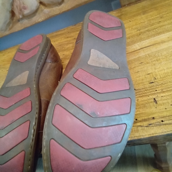 Born Men's Size 10.5 Casual Leather Slip-on Shoes - Picture 16 of 16